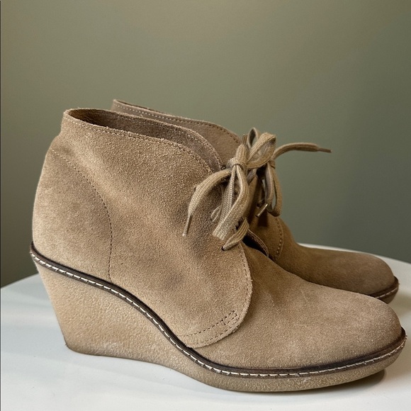 J Crew Macalister Buttery Soft Suede Lace Up Wedge Heels Made in Italy - Picture 1 of 13